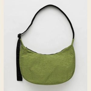 Baggu Medium Crescent bag in Avocado
NWT